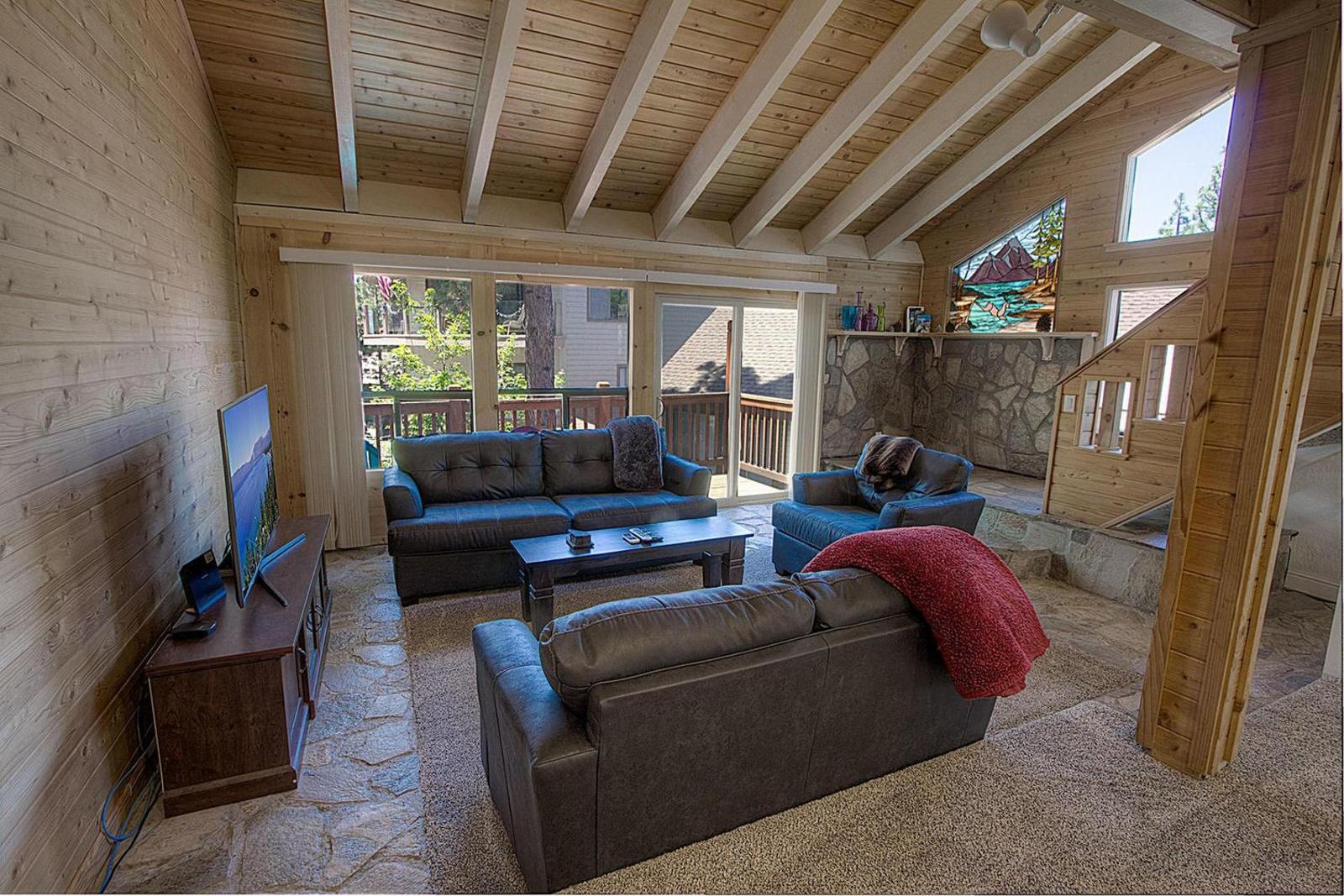 Snowbird Forest by Lake Tahoe Accommodations Main image 2